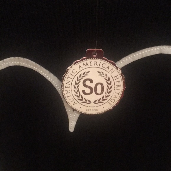 Nwt black seater size large with a white heart - Picture 4 of 5